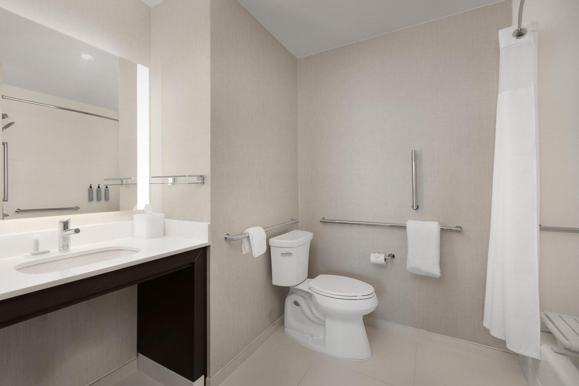 Residence Inn Kenwood Екстер'єр фото