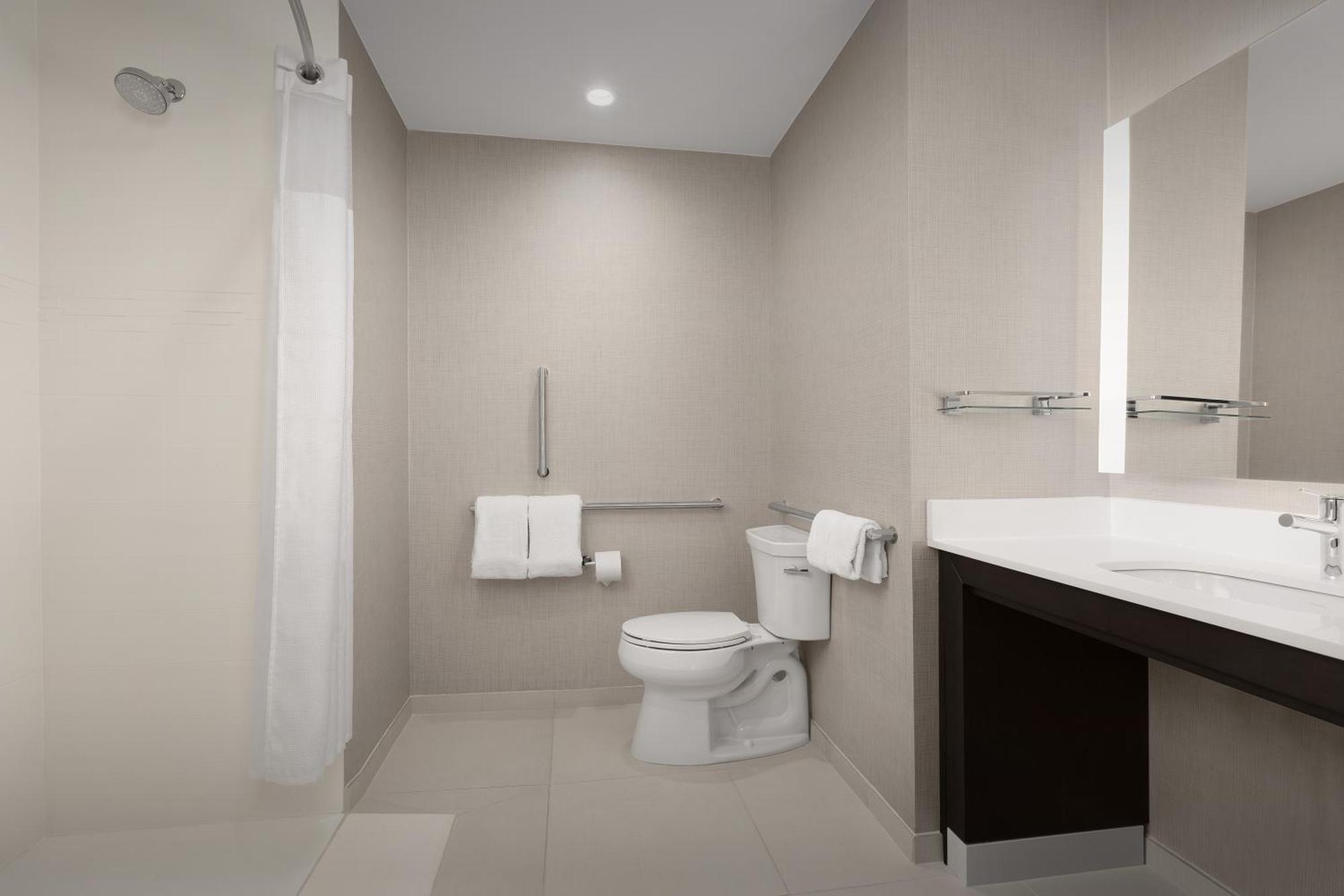 Residence Inn Kenwood Екстер'єр фото